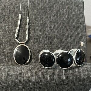 Elegant Black and Silver Jewelry Set
